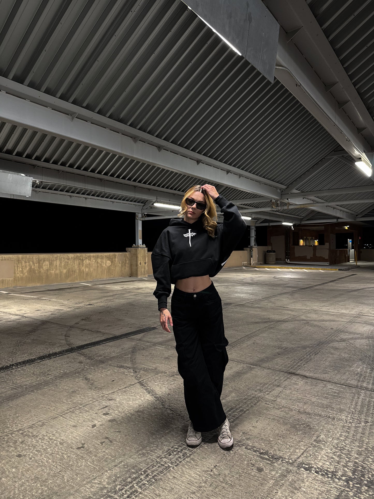 OVER SIZED HOODIE