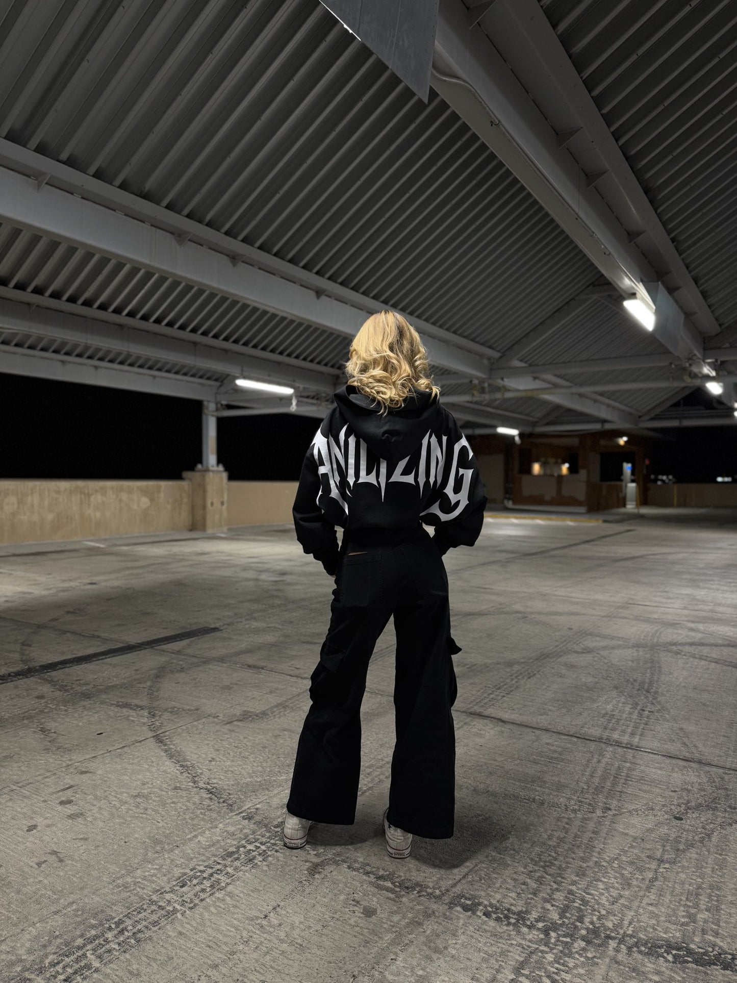 OVER SIZED HOODIE